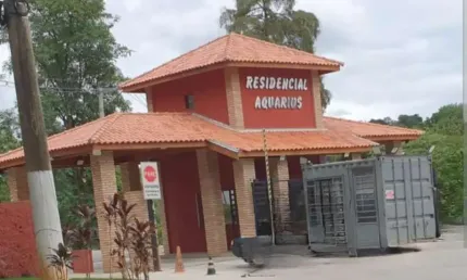 Chácara / sítio à venda na Dr. Celso Charuri, 79, Aquarius, Araçoiaba da Serra por R$ 570.000