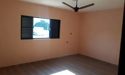 Casa com 2 quartos à venda na Oito de Maio, 80, Jardim Santa Rosália, Sorocaba por R$ 330.000