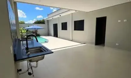 Casa com 3 quartos à venda na Mercedes Nunes de Lorenzi, 242, Portal Ville Jardins, Boituva por R$ 930.000