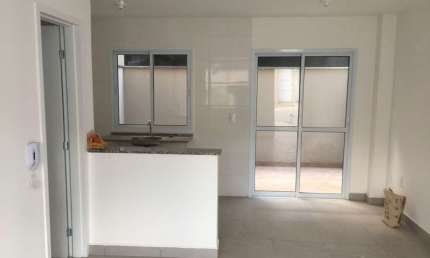 Casa em condomínio fechado com 2 quartos para alugar na Rua Comendador Vicente Amaral, 1815, Jardim Guarujá, Sorocaba, 62 m2 por R$ 2.000