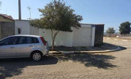 Casa com 3 quartos à venda na Joaquim Martins de Oliveira, 220, Conjunto Habitacional Votorantim C, Votorantim por R$ 250.000