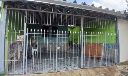 Casa com 4 quartos à venda na José Augusto Rodrigues, 36, Jardim Aeroporto I, Itu, 134 m2 por R$ 350.000