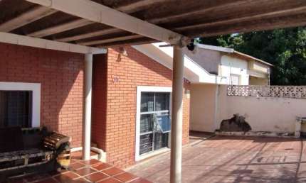 Casa com 3 quartos à venda na Dr. Cantídio de Moura Campo, 141, Vila Jardini, Sorocaba por R$ 350.000