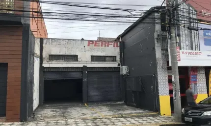 Sala comercial para alugar na Coronel Nogueira Padilha, 58, Vila Hortência, Sorocaba por R$ 5.000