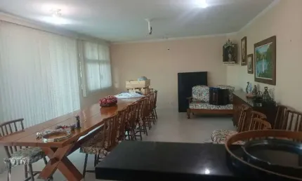 Casa com 4 quartos à venda na Benedito Camargo Santos, 114, Vila Trujillo, Sorocaba por R$ 1.800.000