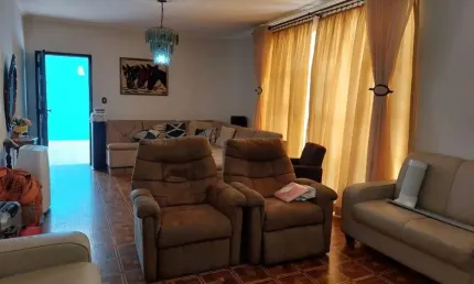 Casa com 3 quartos à venda na Suíça, 60, Jardim Europa, Sorocaba por R$ 800.000