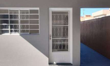 Casa com 3 quartos à venda na Shiguero Kitaoka, 66, Jardim Horizonte, Araçoiaba da Serra por R$ 310.000