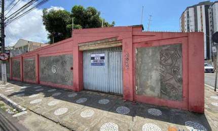 Casa ideal para fins comerciais no Pereira Lobo - Rua da Ita Bolos 400m² - 800mil