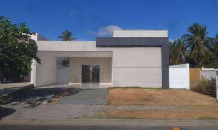 Casa com 3 dormitórios, sendo um suíte, sombra , ótima localização, à venda, 150 m² por R$ 650.000 - Alphaville - Barra dos Coqueiros/SE