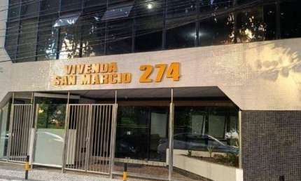 Apartamento com 4 quartos para alugar na Rua Martagão Gesteira, 274, Barra, Salvador