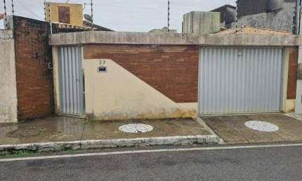 Casa com 3 quartos à venda na Rua Poeta José Salles de Campos, 87, Coroa do Meio, Aracaju