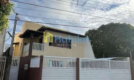Casa com 3 quartos para alugar na Rua João Matos Carvalho, 97, Farolândia, Aracaju
