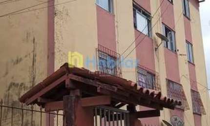 Apartamento com 2 quartos para alugar na Rua Professor Milton Santos, 125, São Marcos, Salvador