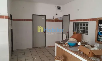 Galpão à venda com 300m² no Siqueira Campos. R Nova Paraíba.