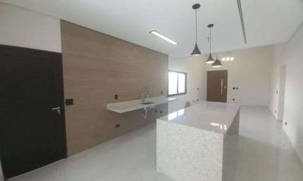 Condominio Fogaça, em Jacareí / Casa nova com 3 dorms