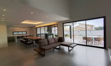 Casa de alto padrão à venda – condomínio colinas do paratey | urbanova