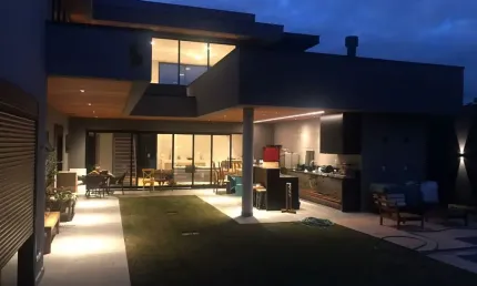 Alto padrão no urbanova – condomínio colinas do paratehy norte