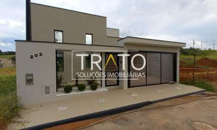 Casa com 2 quartos à venda na Rua Vereador Antonio Beloto, 202, Centro, Santo Antônio do Jardim, 140 m2 por R$ 750.000