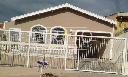 Casa com 5 quartos à venda na Rua Pitangueiras, 89, Vila Lemos, Campinas, 250 m2 por R$ 599.000