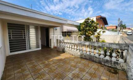 Casa com 2 quartos à venda na Rua Doutor Philemon de Cuvillon, 211, Jardim dos Oliveiras, Campinas, 154 m2 por R$ 450.000