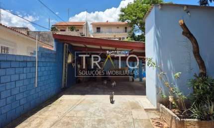 Casa com 2 quartos à venda na Osvaldo Cruz, 511, Centro, Vinhedo, 250 m2 por R$ 800.000