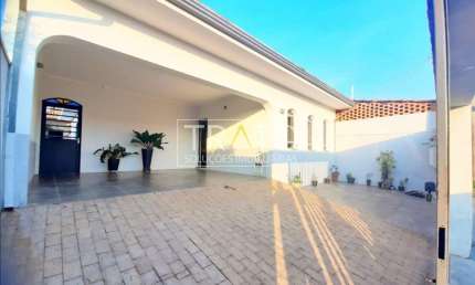 Casa com 4 quartos à venda na Rua Julia Segallio, 1205, Jardim Eulina, Campinas, 165 m2 por R$ 550.000