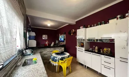 OPORTUNIDADE! Casa com 3 Dormitórios no Jardim Celani em Salto/SP
