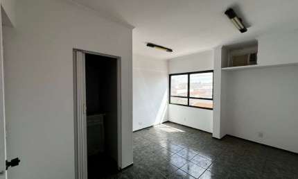 Sala comercial à venda no Centro, Salto 