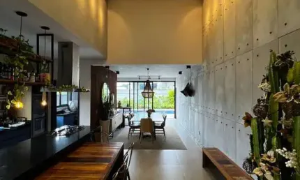 Casa no Condomínio Portal dos Bandeirantes, Salto/SP, com 3 Suítes e Piscina