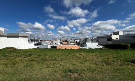 OPORTUNIDADE! Terreno de 337 m² no Condomínio Lagos D'Icaraí em Salto/SP