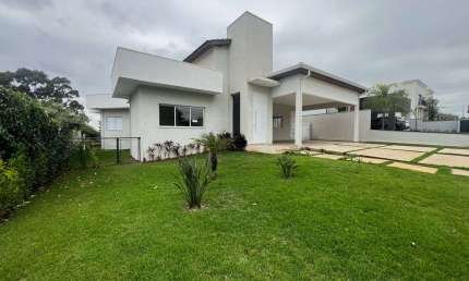 Casa com 3 Suítes, Escritório e Piscina no Cond. Palmeiras Imperiais, Salto/SP