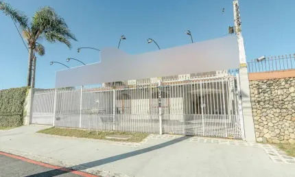Casa comercial à venda na Avenida Victor Ferreira do Amaral, 1580, Tarumã, Curitiba por R$ 2.400.000