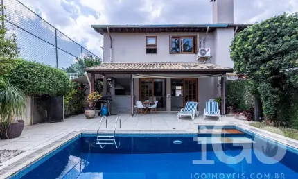 Casa em condomínio fechado com 4 quartos à venda na Rua Marcondésia, Chácara Monte Alegre, São Paulo por R$ 2.700.000