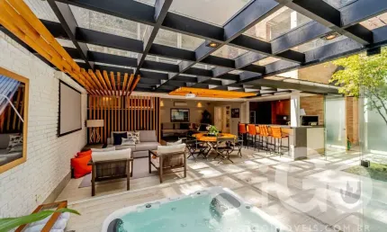Casa em condomínio fechado com 3 quartos à venda na Rua Miranda Guerra, Alto da Boa Vista, São Paulo por R$ 5.500.000