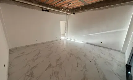 Sala comercial em prédio preparado para área médica
