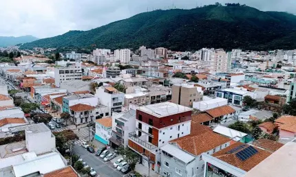 Apartamento com 3 quartos à venda na Rua Rio de Janeiro, 500, Centro, Poços de Caldas, 107 m2 por R$ 870.000