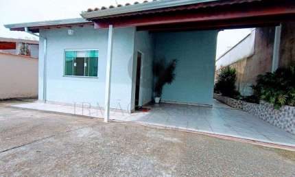 Casa com 3 quartos à venda na Rua Doutor Rowilson Flora, 713, Santa Teresa, Poços de Caldas, 120 m2 por R$ 400.000