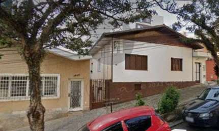 Casa com 2 quartos à venda na Rua Rio Grande do Sul, 1667, Centro, Poços de Caldas por R$ 980.000
