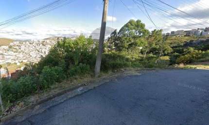 Terreno à venda na Rua Governador Israel Pinheiro, 90, Jardim Santa Augusta, Poços de Caldas por R$ 150.000