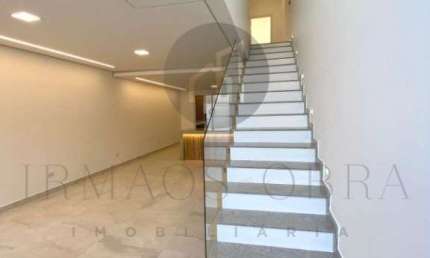 Casa com 3 quartos à venda na Rua João Saccoman, 480, Jardim das Acácias, Poços de Caldas, 133 m2 por R$ 690.000