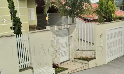 Casa com 3 quartos à venda na Rua Indira Gandhi, 20, Residencial Morumbí, Poços de Caldas, 100 m2 por R$ 670.000
