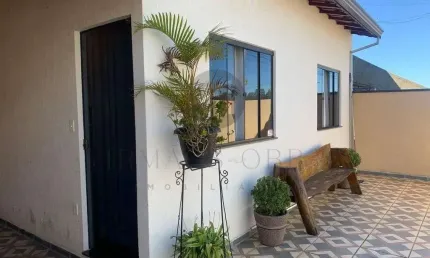 Casa com 2 quartos à venda na Rua Benedicto Lopes Buono, 683, Jardim São Bento, Poços de Caldas, 100 m2 por R$ 480.000
