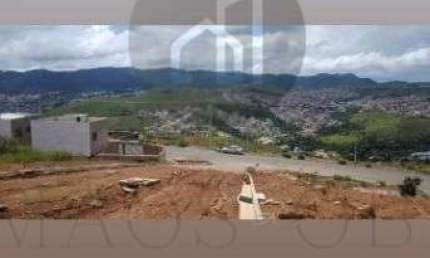 Terreno à venda na Avenida F, 1, Jardim Bandeirantes, Poços de Caldas por R$ 180.000
