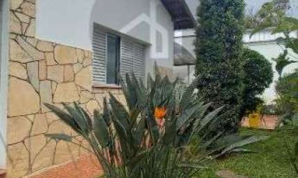 Casa com 3 quartos à venda na Rua Marília, 30, Jardim dos Estados, Poços de Caldas, 346 m2 por R$ 900.000