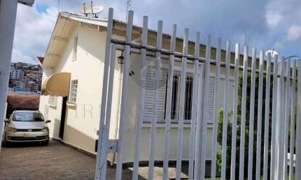 Casa com 3 quartos à venda na Rua Comendador João Afonso Junqueira, 48, Jardim dos Estados, Poços de Caldas, 277 m2 por R$ 960.000