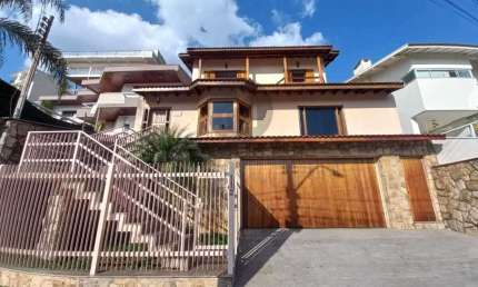 Casa com 3 quartos à venda na Rua Jurandir Franco, 112, Parque Vivaldi Leite Ribeiro, Poços de Caldas, 330 m2 por R$ 999.000
