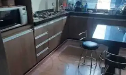 Casa com 2 quartos à venda na Rua Carlos de Oliveira Apolinário, 140, Conjunto Habitacional Pedro Afonso Junqueira, Poços de Caldas, 280 m2 por R$ 550.000