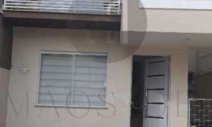 Casa com 3 quartos à venda na Rua Francisco Ortega Scaravelli, 42, Jardim das Hortênsias, Poços de Caldas, 120 m2 por R$ 550.000
