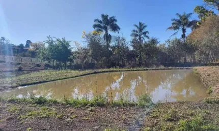 Casa com 3 quartos à venda na Rua Benedito Quinteiro, 1000, Conjunto Habitacional Pedro Afonso Junqueira, Poços de Caldas, 90 m2 por R$ 570.000