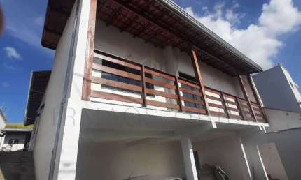 Casa com 3 quartos à venda na Rua Belo Horizonte, 89, Monte Verde II, Poços de Caldas, 220 m2 por R$ 690.000